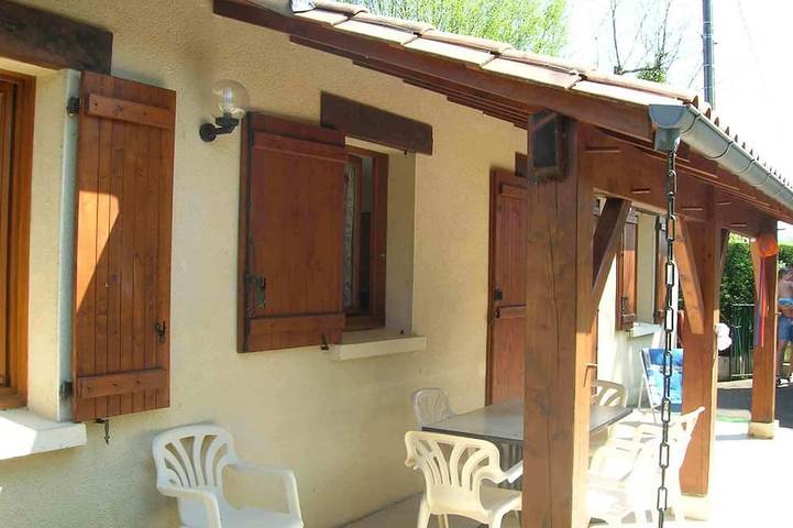 Location de vacances pour 5 personnes, animaux acceptés à Tamniès