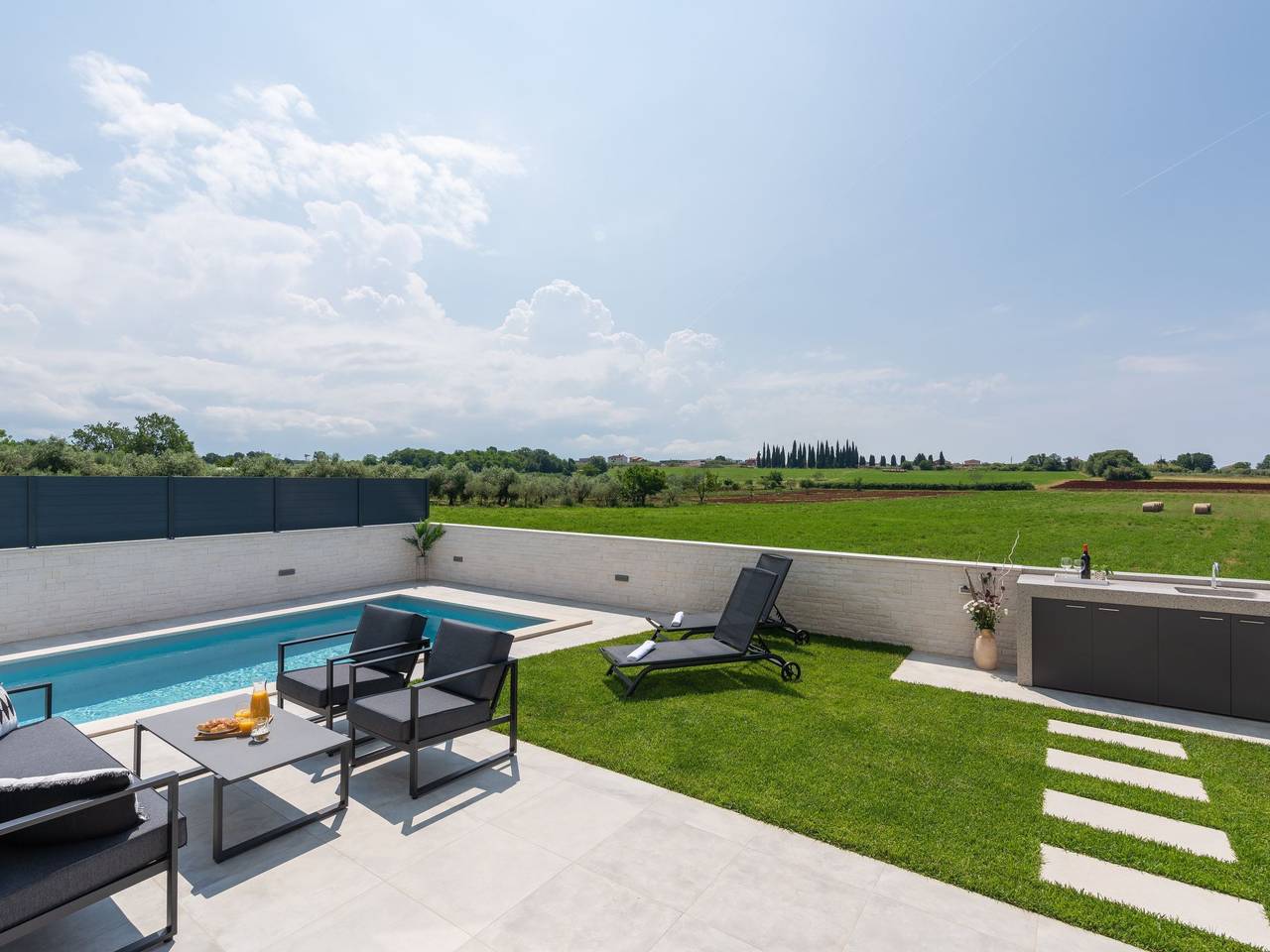 Villa Valero in Novigrad, Mareda