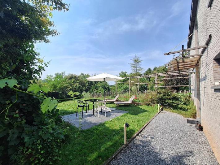 Gîte pour 2 personnes, avec vue et jardin, adapté aux familles dans Vencimont - 4