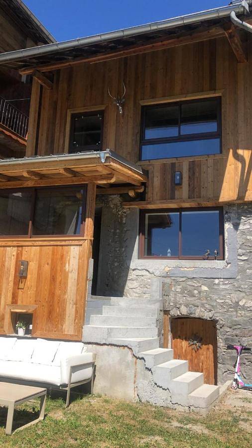 Location de vacances pour 4 personnes, avec jardin et vue à Planay - 2