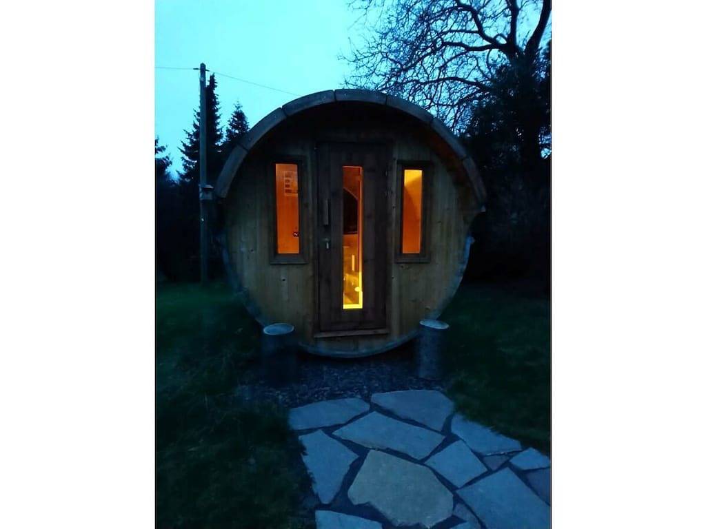 Ferienhaus in Windeck mit Schwimmbecken in Windeck, Windecker-Ländchen