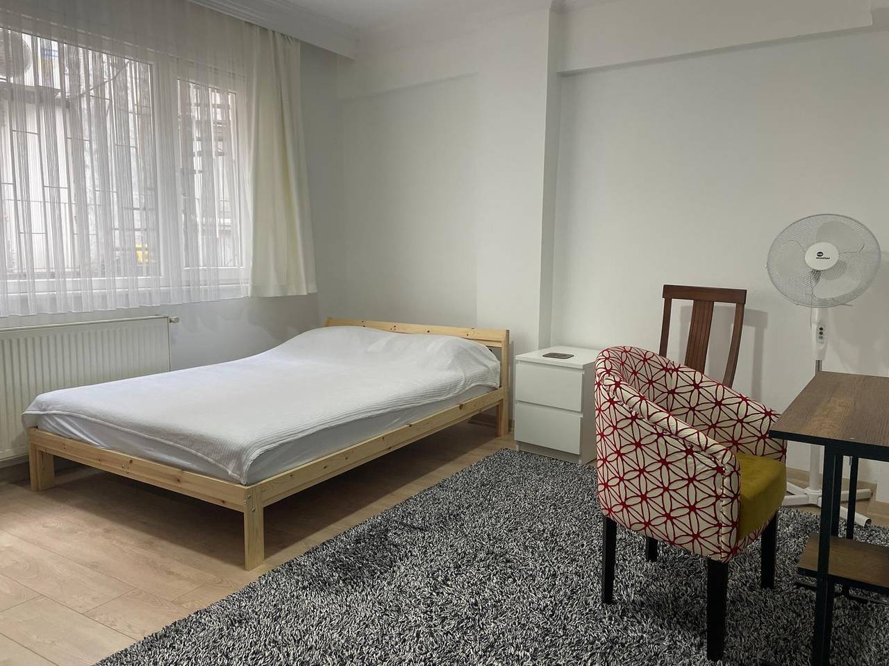 Ganze Wohnung, Komfortable 3-Zimmer-Wohnung mit 1 Wohnzimmer im Stadtzentrum von Kadıköy in Kadıköy, Istanbul