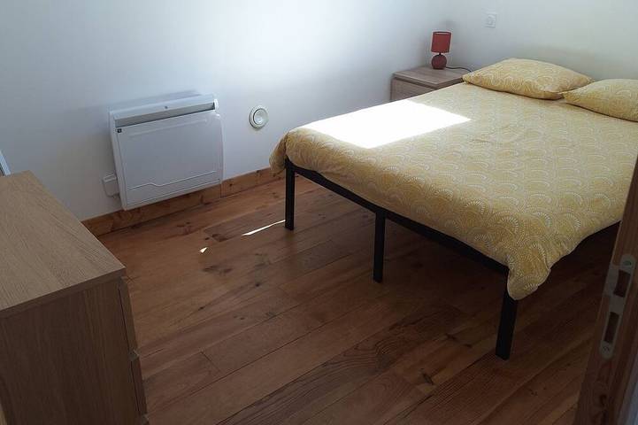 Gîte pour 4 personnes, avec terrasse et jardin à Mellé (Brittany) - 4