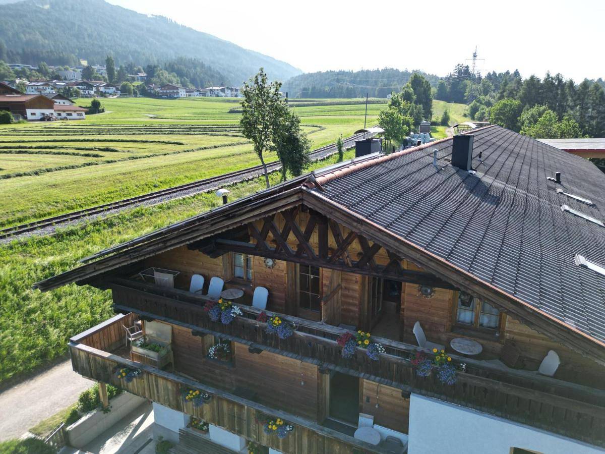 Ganze Wohnung, Two-Bedroom Apartment with Balcony (4 Adults) in Stubaier Alpen, Mutters