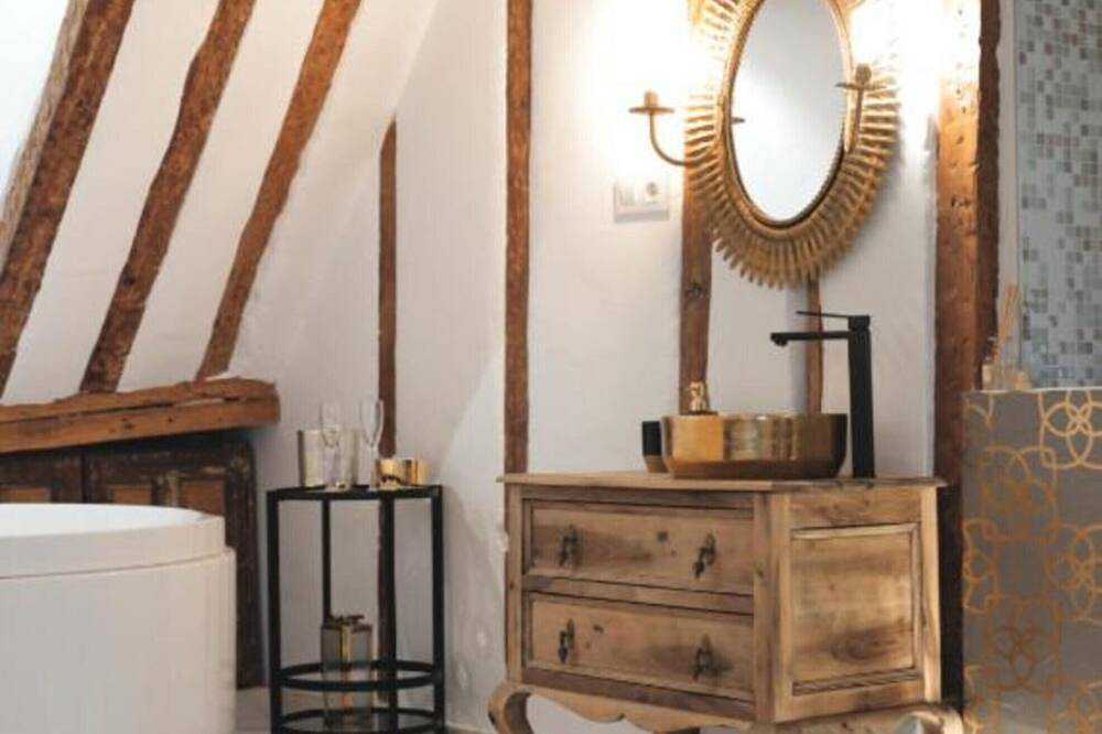 Habitación Oro by Gloove in Cuenca, Cuenca Province