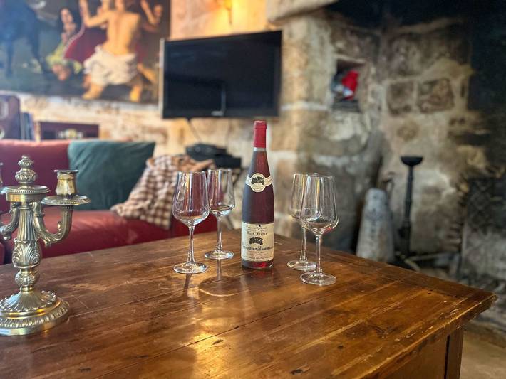 Château pour 15 personnes avec jardin in Celles, Périgord Vert