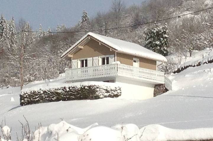 Chalet pour 4 personnes, avec balcon et jardin à La Bresse