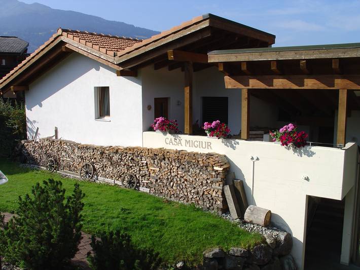 Entire holiday apartment, Casa Migiur - 3.5 room apartment in Laax Dorf, Laax