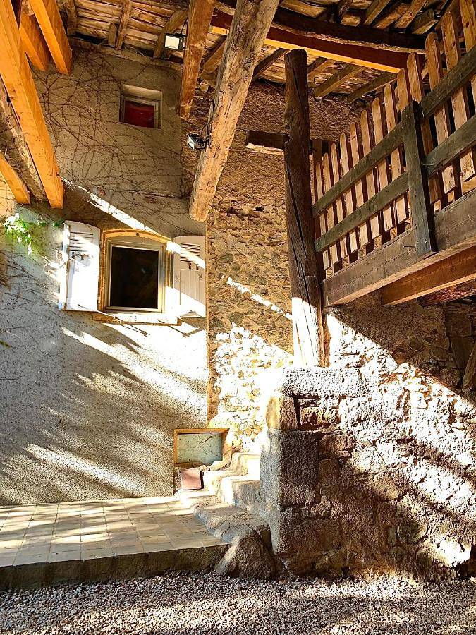 Two-Bedroom House in Saint-Romain-de-Popey, Beaujolais