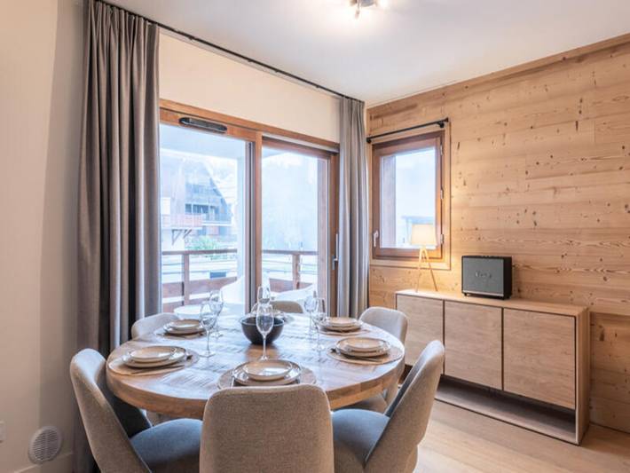 Gîte pour 8 personnes, avec balcon dans Office de Tourisme de l'Alpe d'Huez - 3