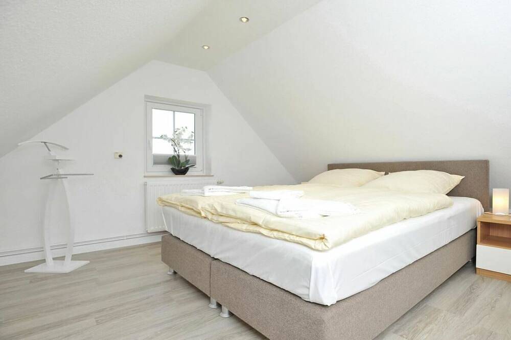 Ferienwohnung mit 2 Schlafzimmer in Nordfriesische Inseln (Schleswig-Holstein), Wenningstedt
