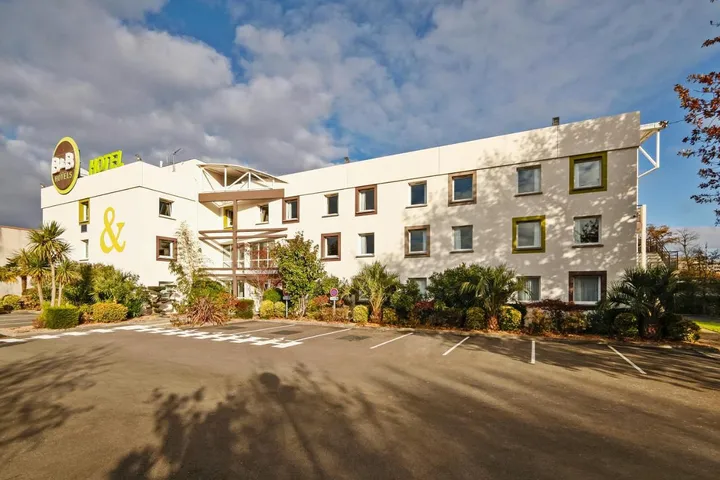 Hotel para 4 personas - 1