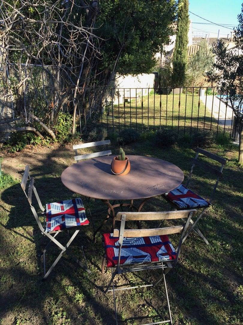 Le Petit Jeu à Grignan, dans le village, avec piscine - chambre Louly in Grignan, Région de nyons