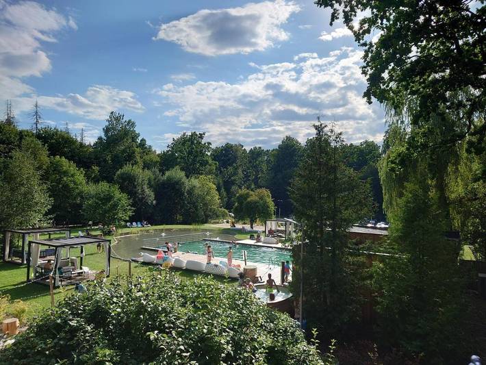 Apartament wakacyjny dla 2 osób, z Balkon i Taras oraz Jacuzzi i Ogród w Białowieski Park Narodowy