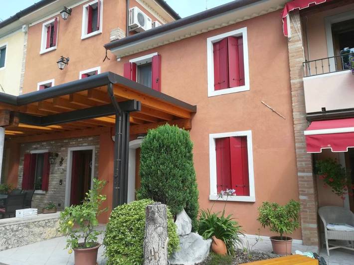 Appartamento per 6 persone, con Balcone e Terrazza nonché Giardino e Panorama a San Pietro di Feletto