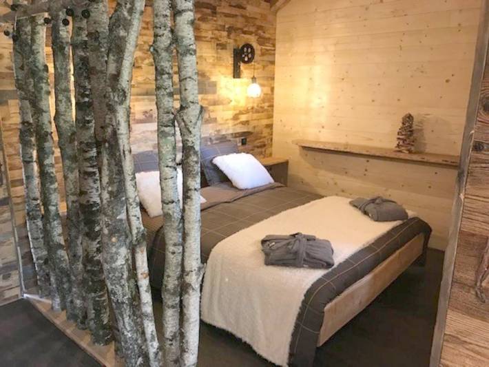 Gîte pour 3 personnes, avec jacuzzi et jardin à Agos-Vidalos - 4