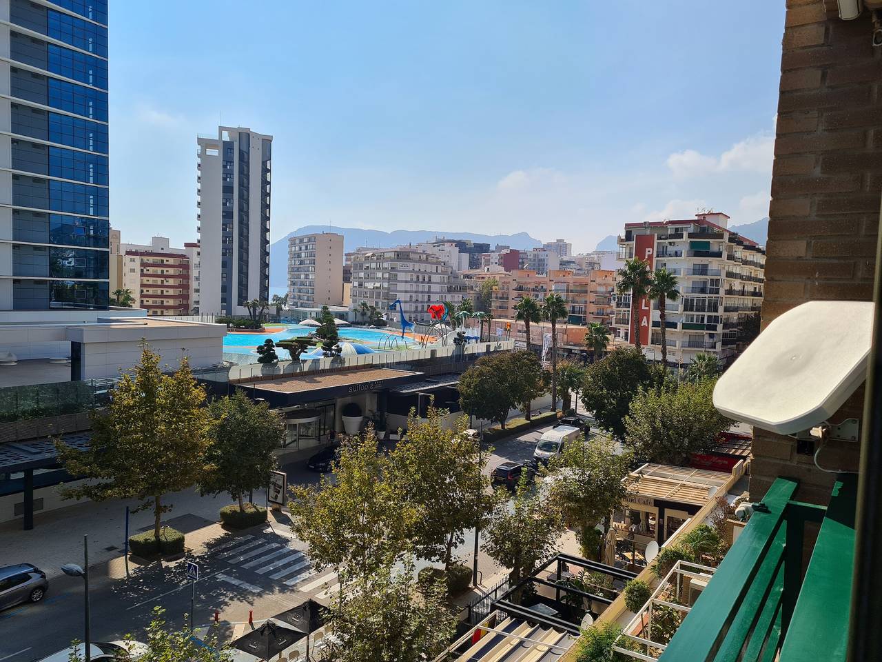 Geheel appartement, Appartement "Casita Bonita" met privé terras, gedeeld zwembad & Wi-Fi in Platja de l'Algoleja (Calpe), Calpe