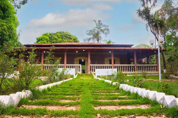 Camping para 20 personas, con vistas y terraza además de jardín y piscina en Brasil