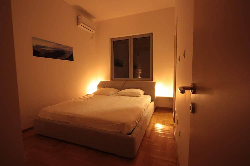 Ganze Wohnung, Lavender Bay Resort, 4 Personen 75 m2 Wohnung G8, Morinj, Montenegro in Donji Morinj, Opština Kotor