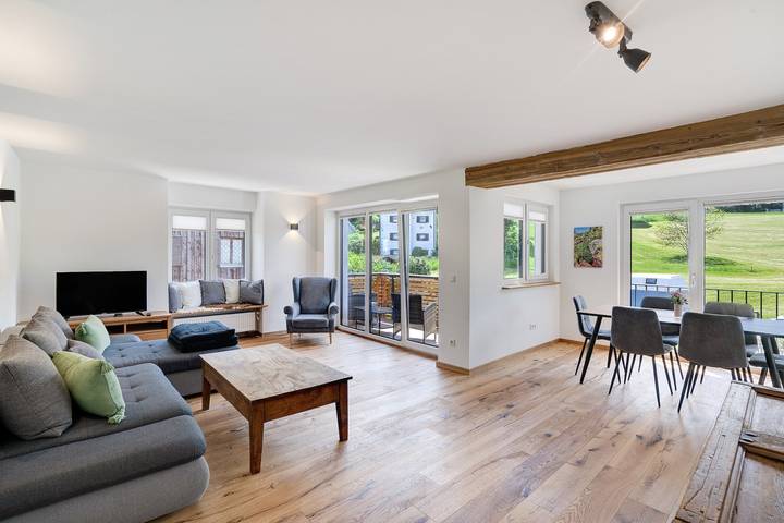 Ferienwohnung für 6 Personen, mit Balkon im Tölzer Land