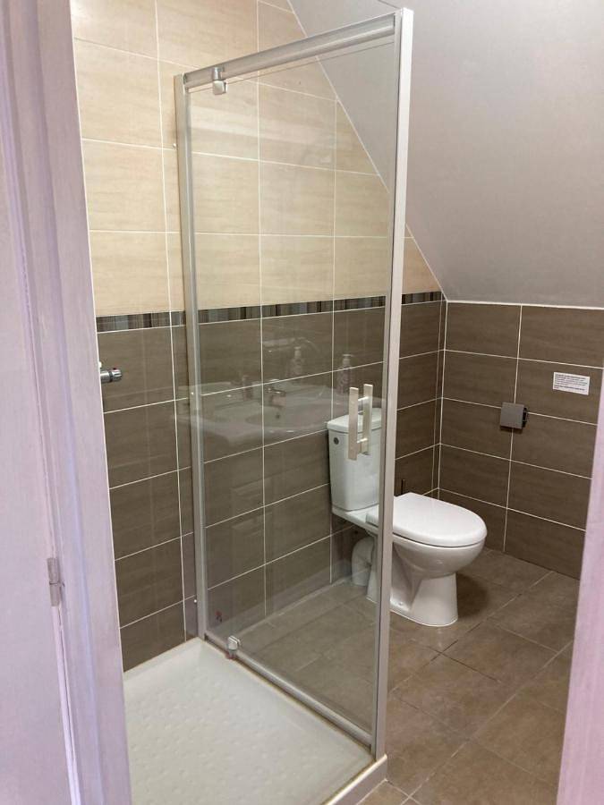 Location de vacances pour 2 personnes, avec piscine et vue ainsi que terrasse et jardin à Fléré-la-Rivière - 4