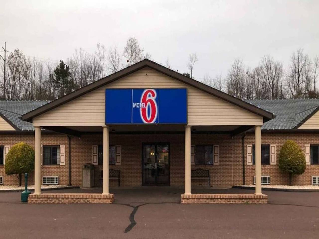 Motel 6 Bloomsburg, Pa_1 King Bed | Micf in Pensilvania