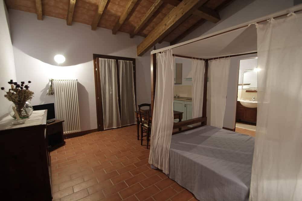 Ganze Wohnung, Ferienhaus am Ufer des Flusses Po und von grünen in Emiliana umgeben in Bondeno, Ferrara Provinz