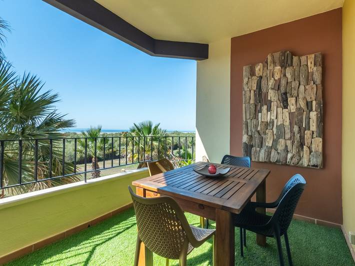 Apartamento para 4 personas, con piscina y terraza, Familias con niños en Punta del Moral