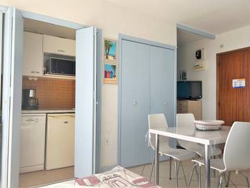 Appartement De Vacances pour 3 Personnes dans Le Lavandou, Région de Toulon, Photo 4