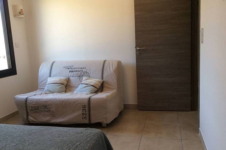 Ganze Wohnung, Neue 3-Zimmer-Wohnung Porticcio - Meerblick - 4 Gehminuten vom Strand entfernt in Grosseto-Prugna, Golfe D'Ajaccio