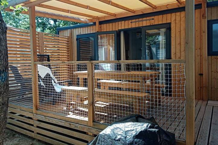 Camping pour 6 personnes à Lagorce