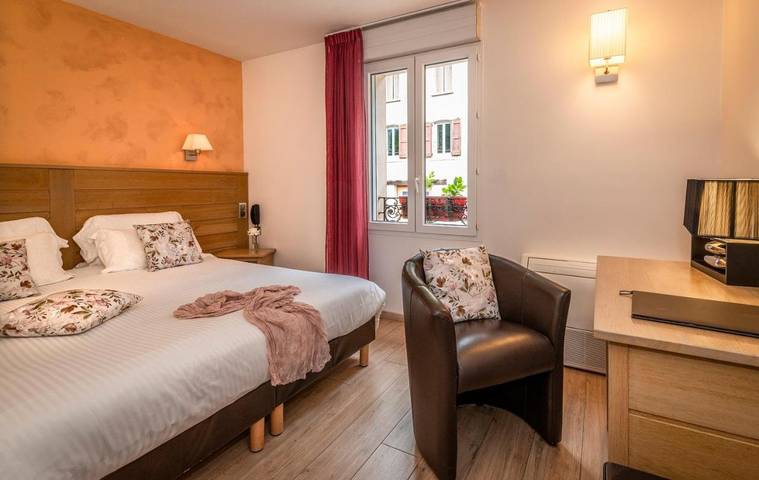Hôtel pour 2 personnes, avec jardin à Banassac - 3