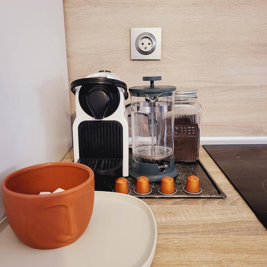 Appartement entier, One-Bedroom Apartment in Pont-de-l'Arche, Région de Les Andelys