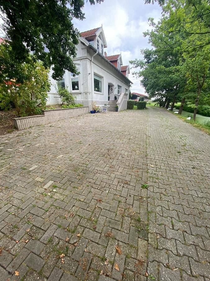 Ferienwohnung für 5 Personen, mit Garten und Ausblick in Unterweser