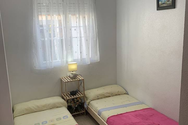 Villa lujosamente equipada con gran piscina. 5 minutos de la hermosa playa de arena fina in Los Narejos, Los Alcázares