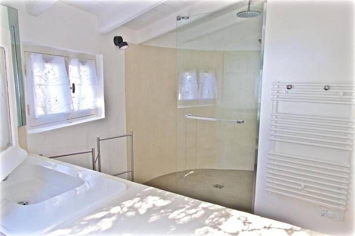 Location de vacances pour 10 personnes, avec vue et terrasse, animaux acceptés à Morsiglia - 2