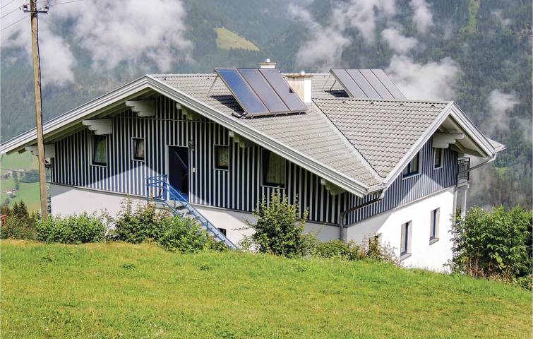 Ganze Ferienwohnung, Gemütliche 1-Zimmer-Wohnung in der Nähe von Mörtschach: WLAN, Parkplatz & Küche in Schobergruppe, Mörtschach