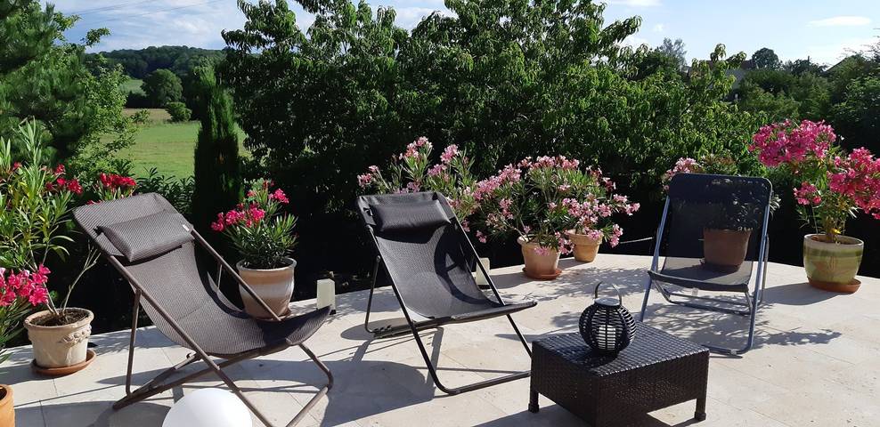 Chambre d’hôte pour 2 personnes, avec jacuzzi et jardin dans le Doubs - 2