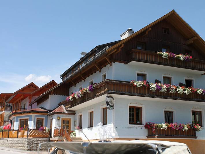 Hotel für 5 Personen, mit Balkon und Terrasse sowie Garten und Sauna in Aich