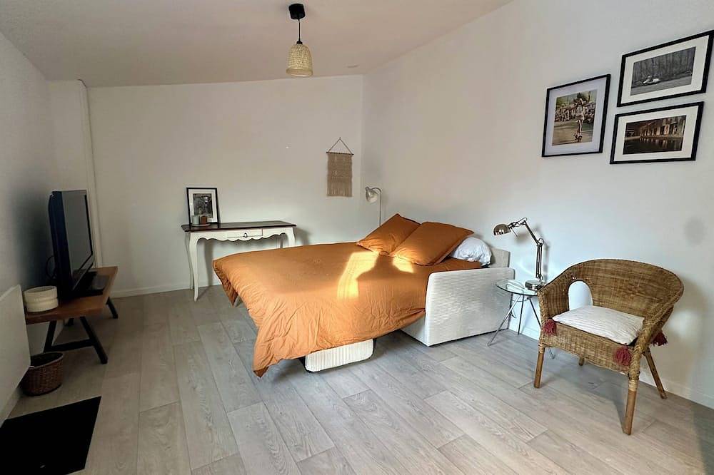 Maisonette with garden in Bègles, Bordeaux region