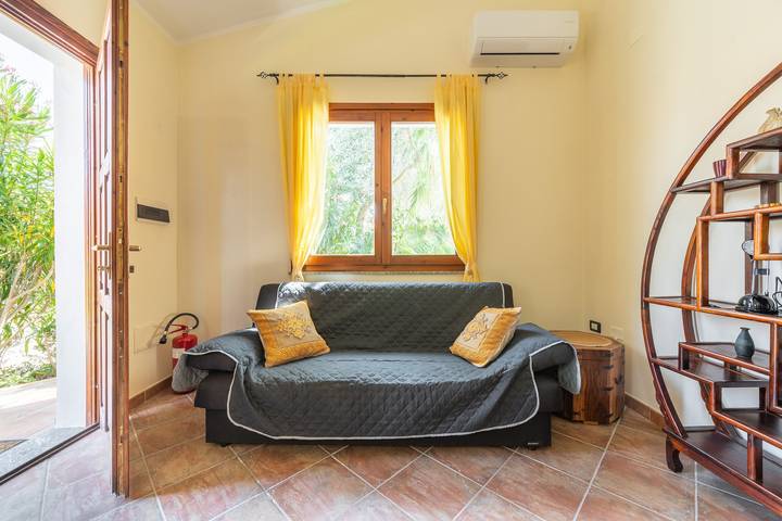 Location de vacances pour 2 personnes, avec Jardin à Sant'Anna Arresi - 4