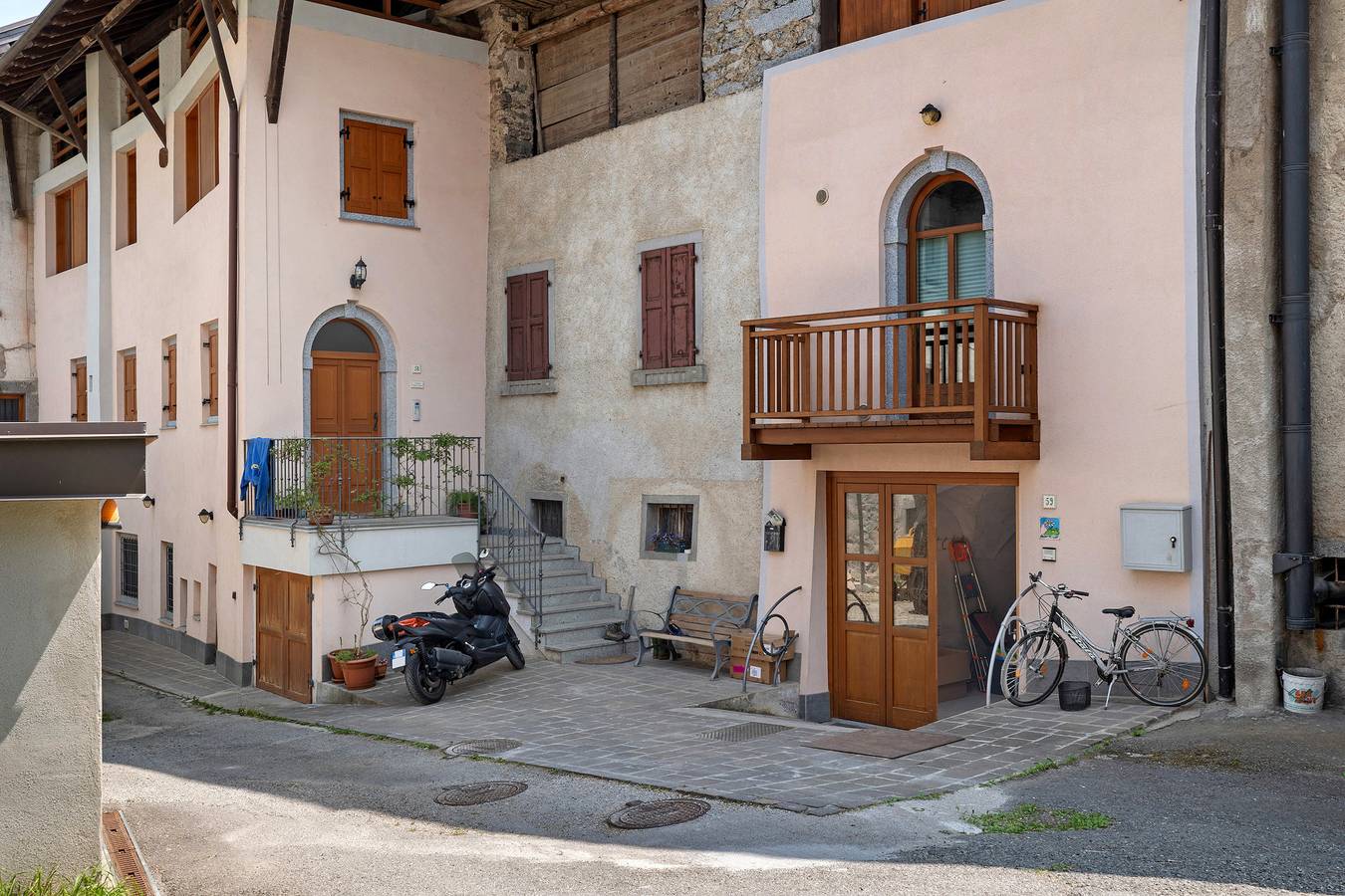 Ganze Wohnung, Ferienwohnung 'Casa Donati' mit Bergblick, Wlan und Klimaanlage in Bono (Comano Terme), Comano Terme