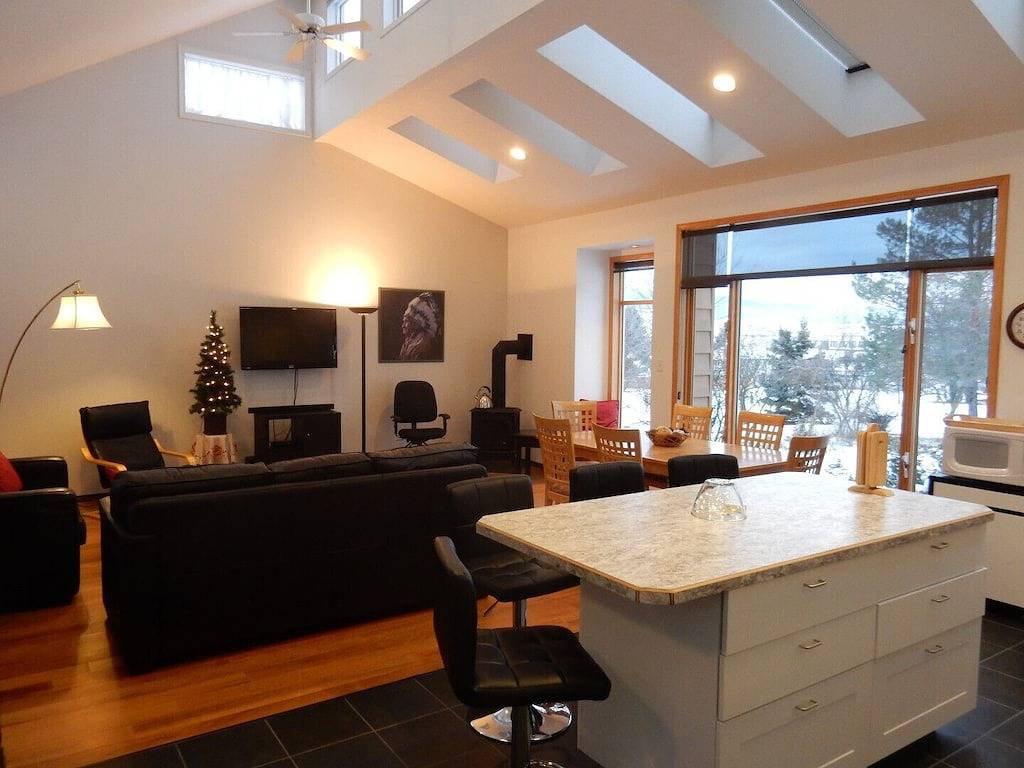 Silver Star Road Suites - Freistehende Suite mit zwei Schlafzimmern in Silver Star