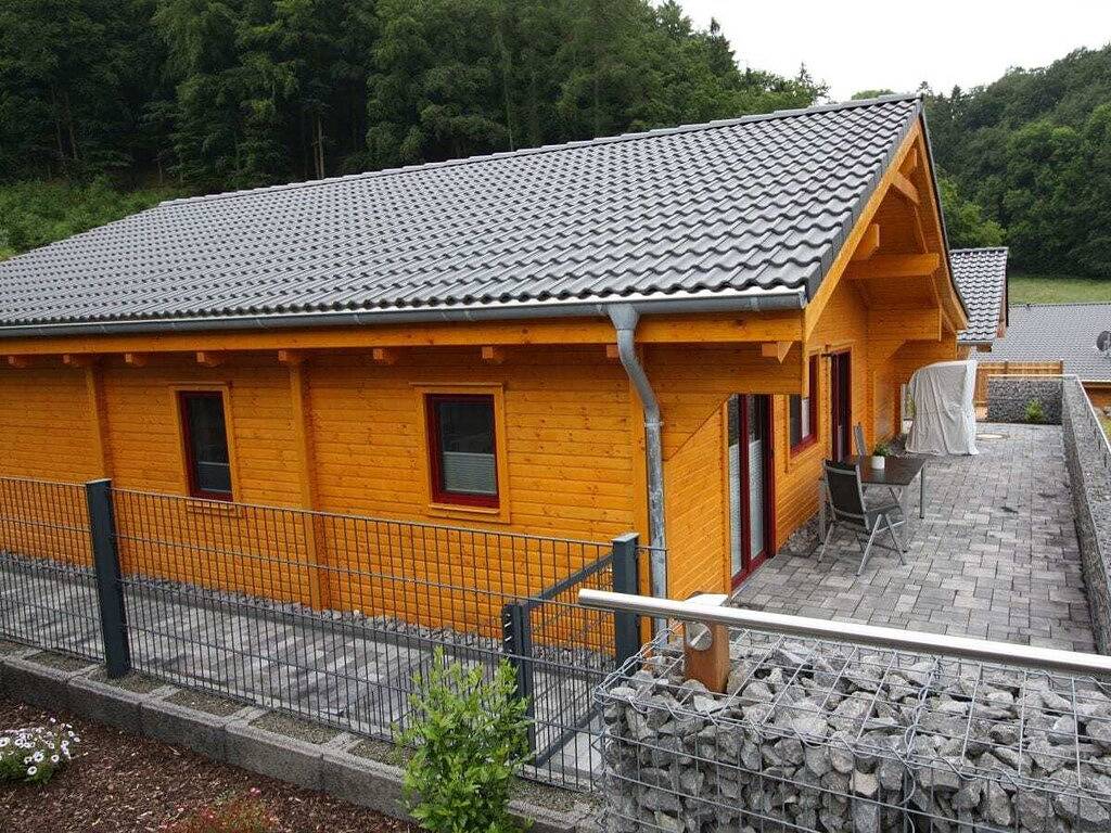 Ferienhaus in Rieden mit Schwimmbecken in Rieden (Eifel), Osteifel