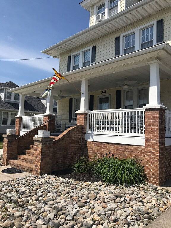 Vacation rental for 18 people, with yard in North Wildwood