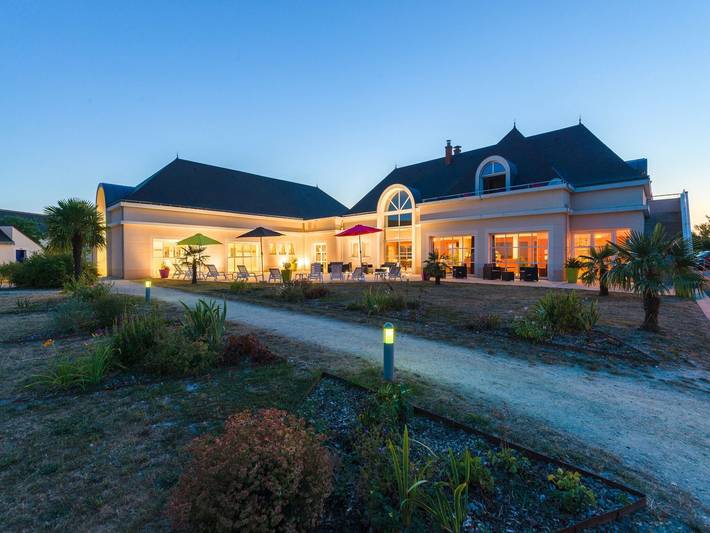 Maison de vacances pour 6 personnes, avec jardin et piscine à Azay-le-Rideau