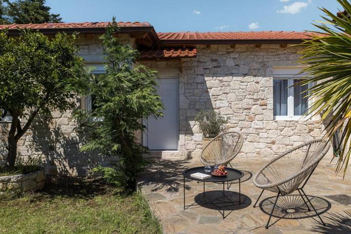 Location de vacances pour 7 personnes, avec jardin et terrasse, animaux acceptés dans Portes - 4
