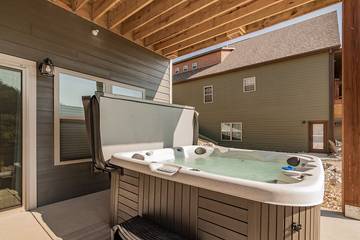 Vacation House for 24 Guests in Branson, Table Rock Lake, Picture 3