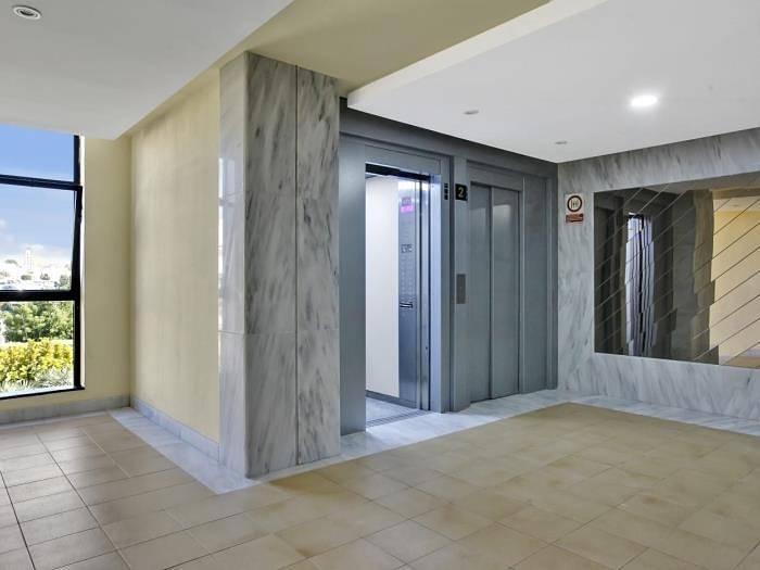 Gîte pour 6 personnes, avec piscine ainsi que jardin et balcon, adapté aux familles dans Playa Paraíso - 4