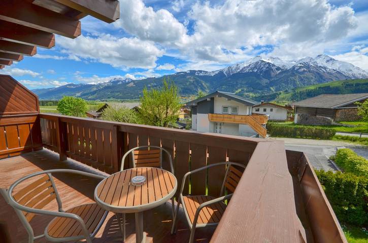 Ferienwohnung für 6 Personen, mit Balkon und Pool in Piesendorf - 2
